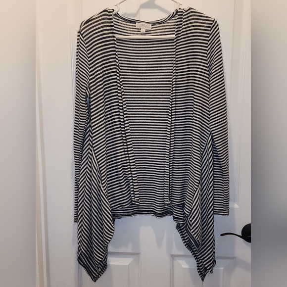 Joseph A Sweaters - Joseph A women's lightweight cardigan *299.2K
